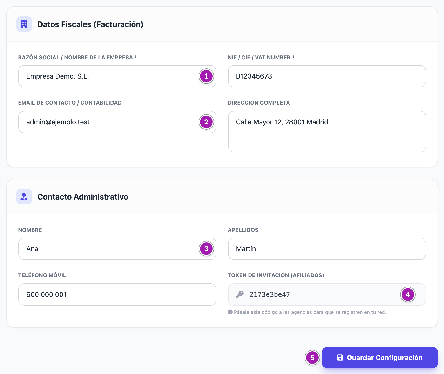 Datos fiscales del Perfil de Cuenta, con la razón social (1) y el correo de contabilidad (2); el contacto administrativo, con su «Nombre» (3), y el token de invitación de afiliados (4); al final, «Guardar Configuración» (5).