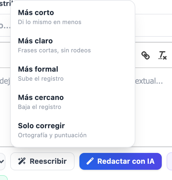 Menú del botón Reescribir abierto en la pestaña Email, con sus cinco opciones: Más corto, Más claro, Más formal, Más cercano y Solo corregir, cada una con una línea que explica qué hace.